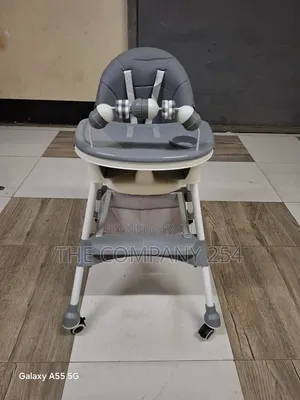 Quality Movable Baby Feeding Chaie