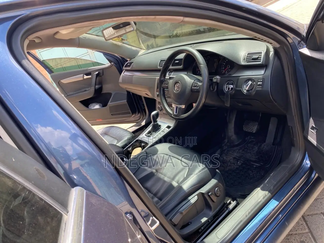 Volkswagen Passat TDI SE 2013 Blue