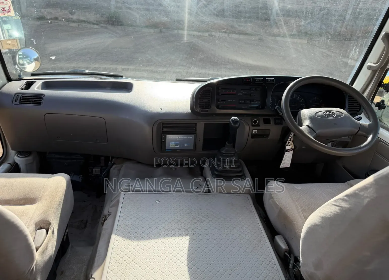Toyota Coaster 2005 White