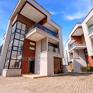 5bdrm Townhouse/Terrace in Lavington, Muthangari for sale