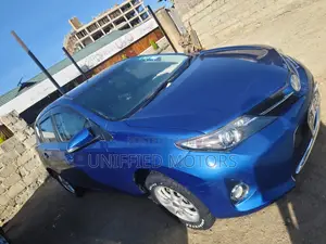 Toyota Auris 2013 Blue