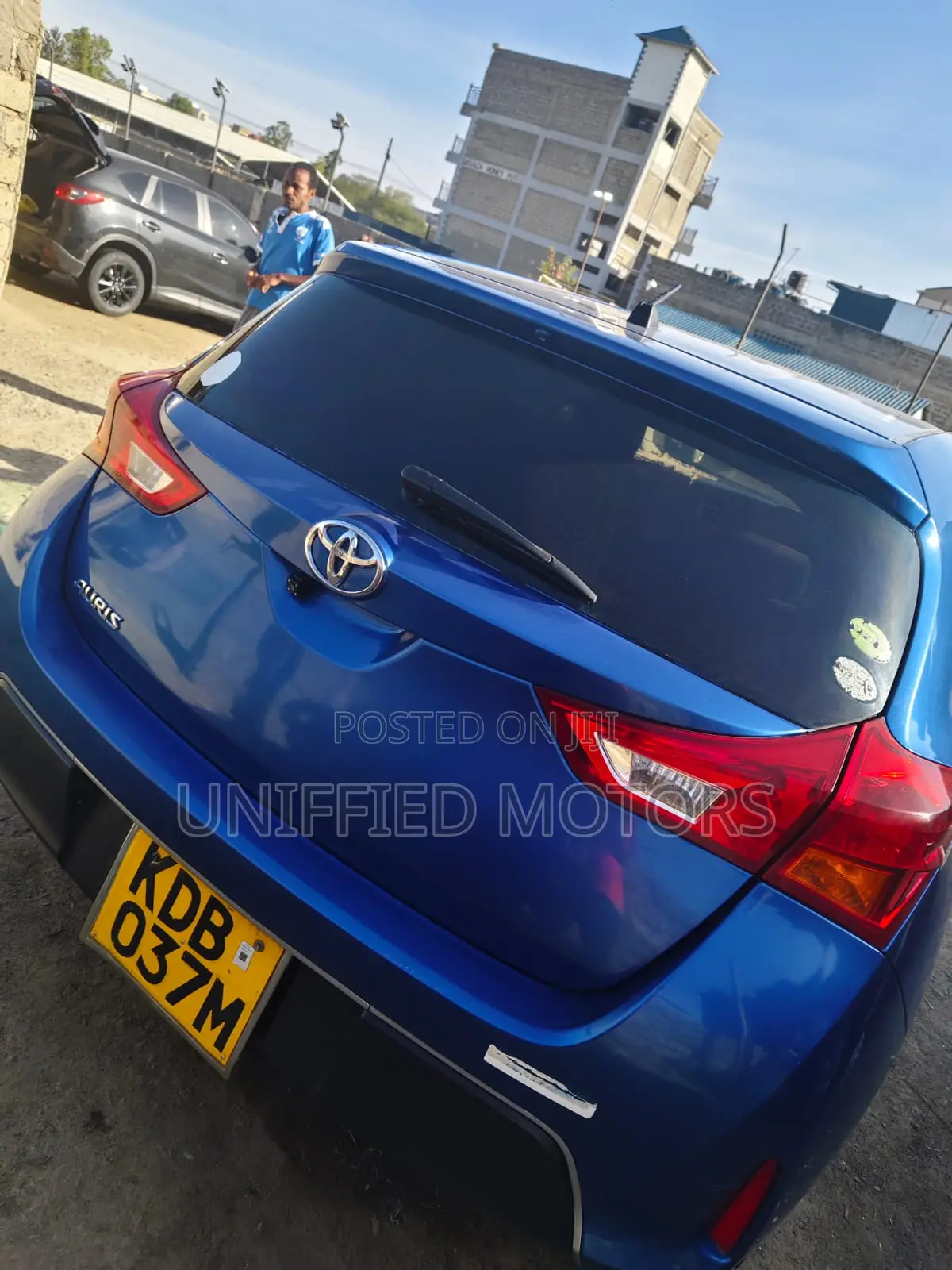 Toyota Auris 2013 Blue