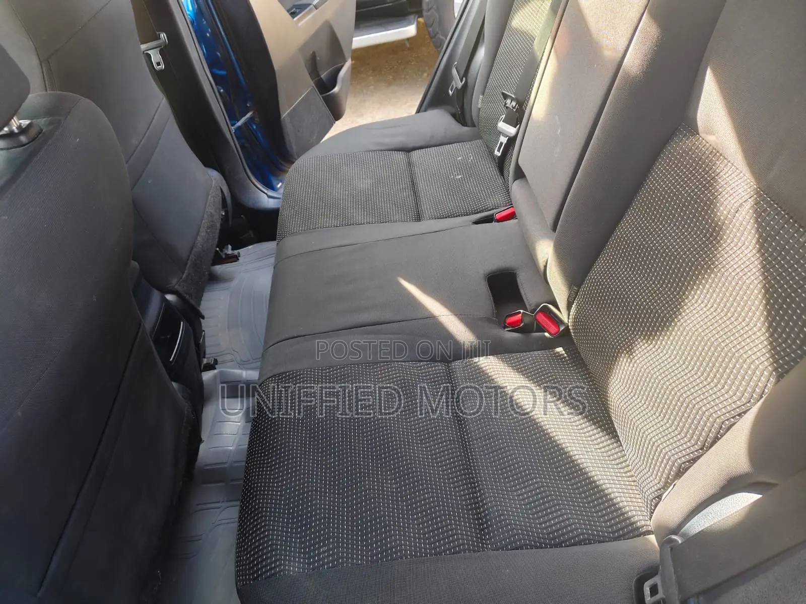 Toyota Auris 2013 Blue