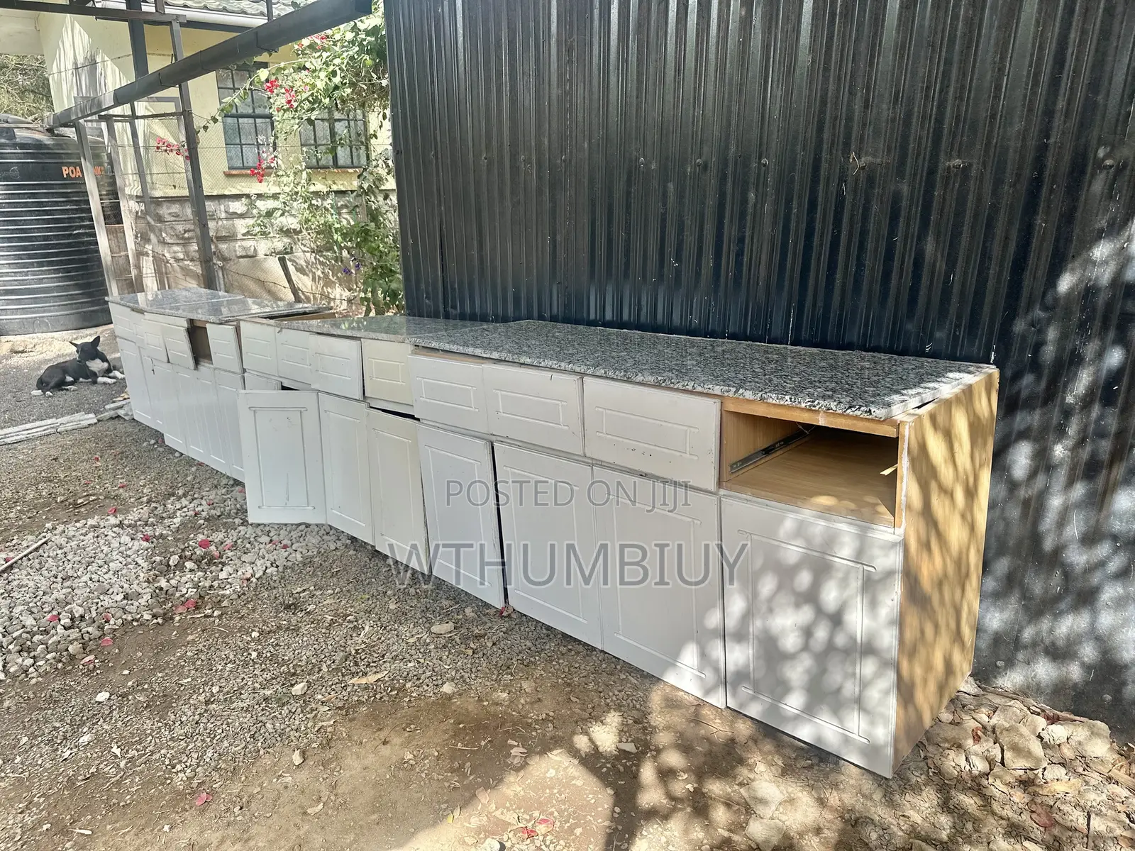 Ganite and Kitchen Cabinets - USED