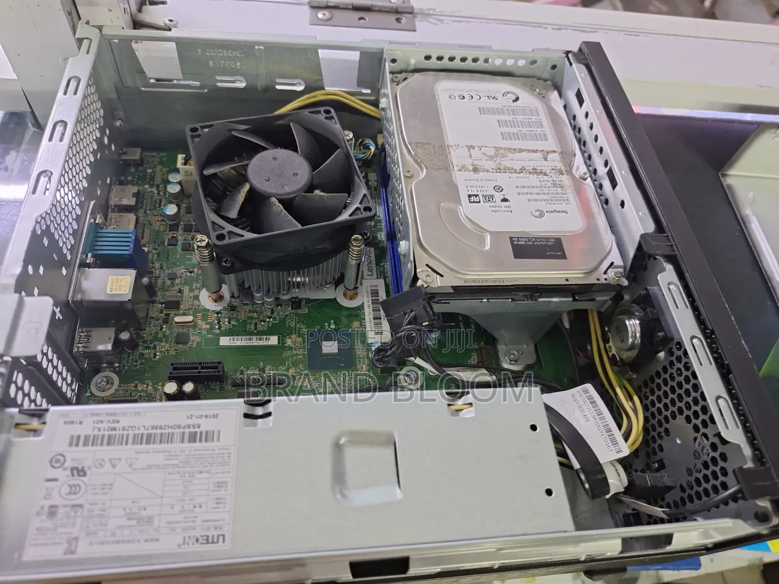 Desktop Computer Lenovo V530 8GB Intel Core i3 HDD 500GB