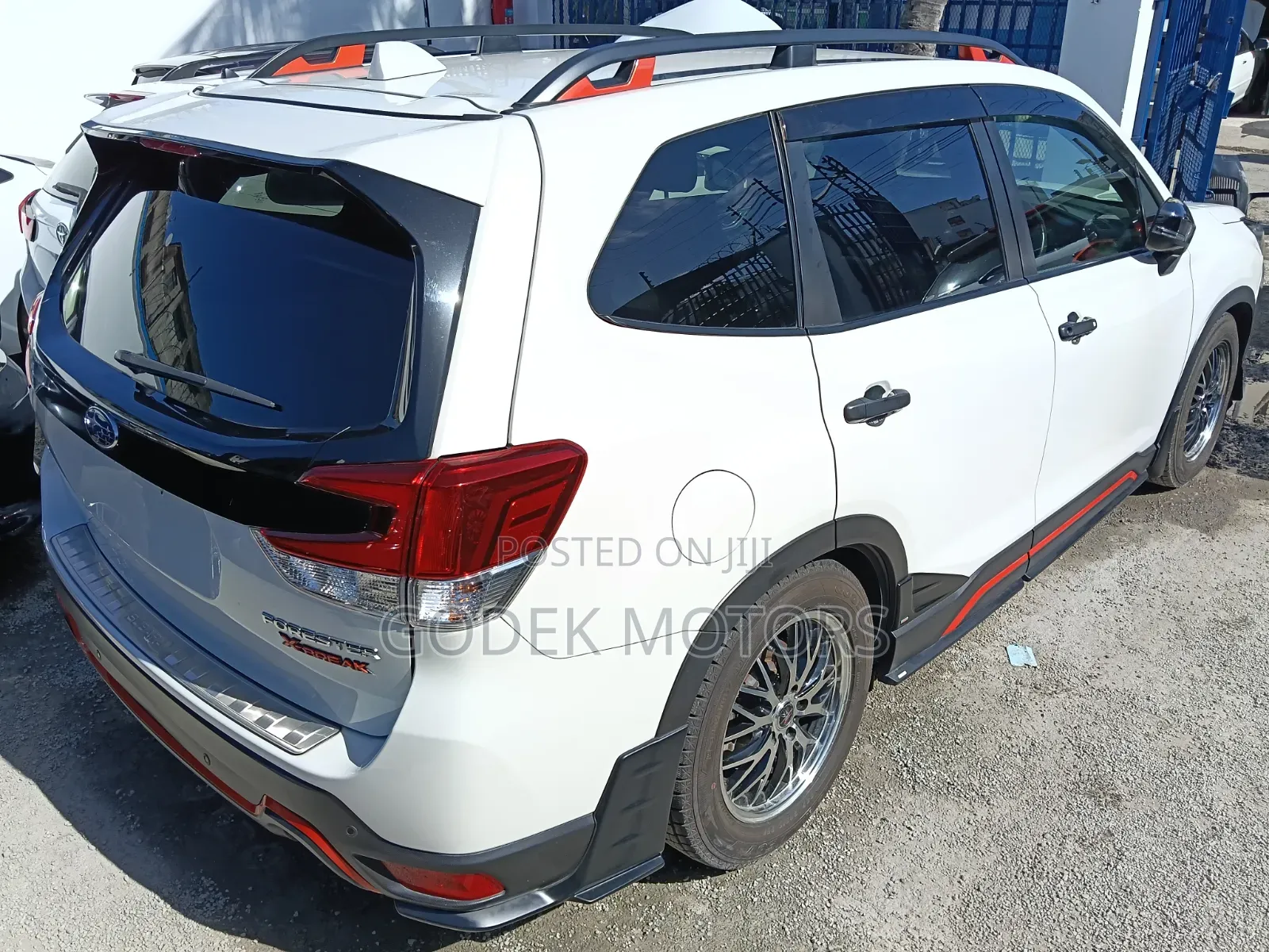 Subaru Forester Base AWD 2019 White