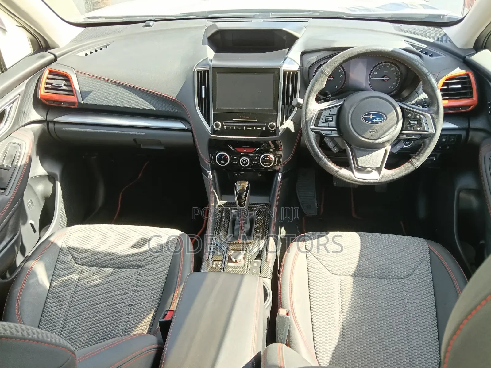 Subaru Forester Base AWD 2019 White