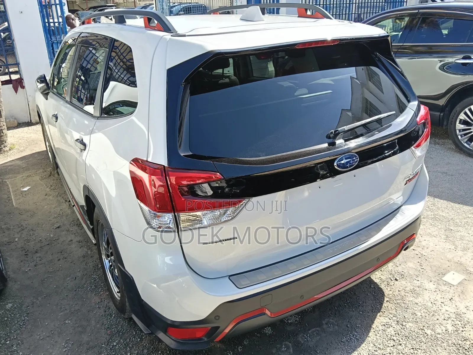 Subaru Forester Base AWD 2019 White
