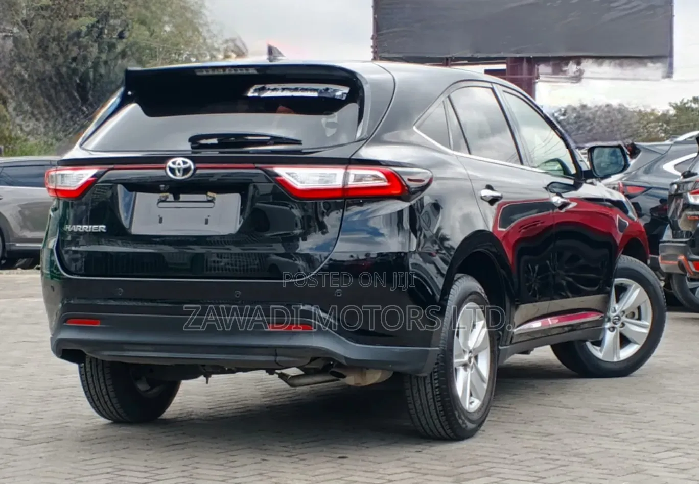 Toyota Harrier 2.0 2019 Black