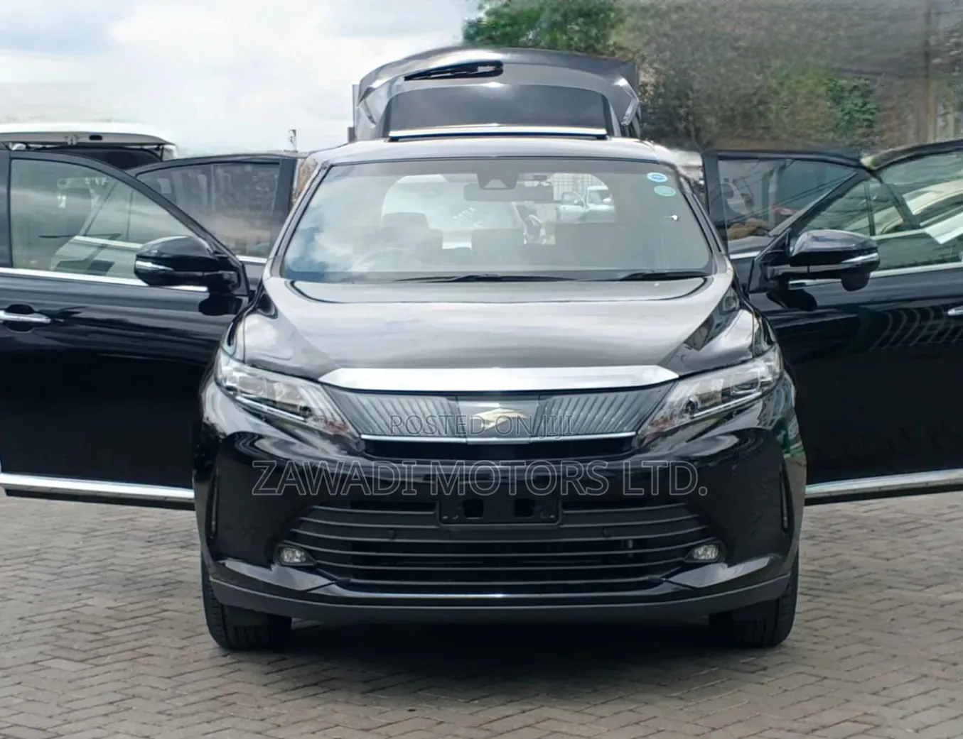 Toyota Harrier 2.0 2019 Black