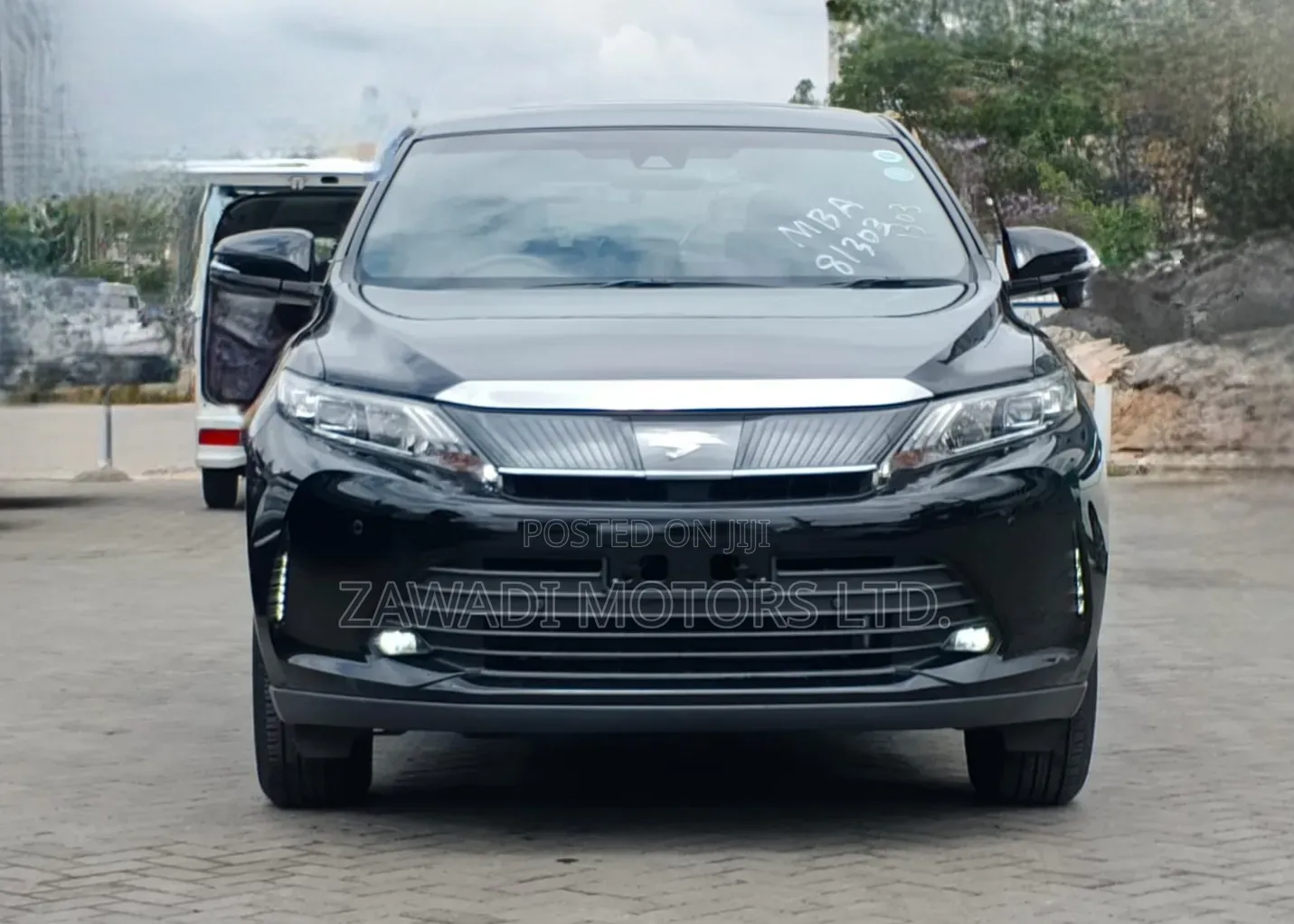 Toyota Harrier 2.0 2019 Black