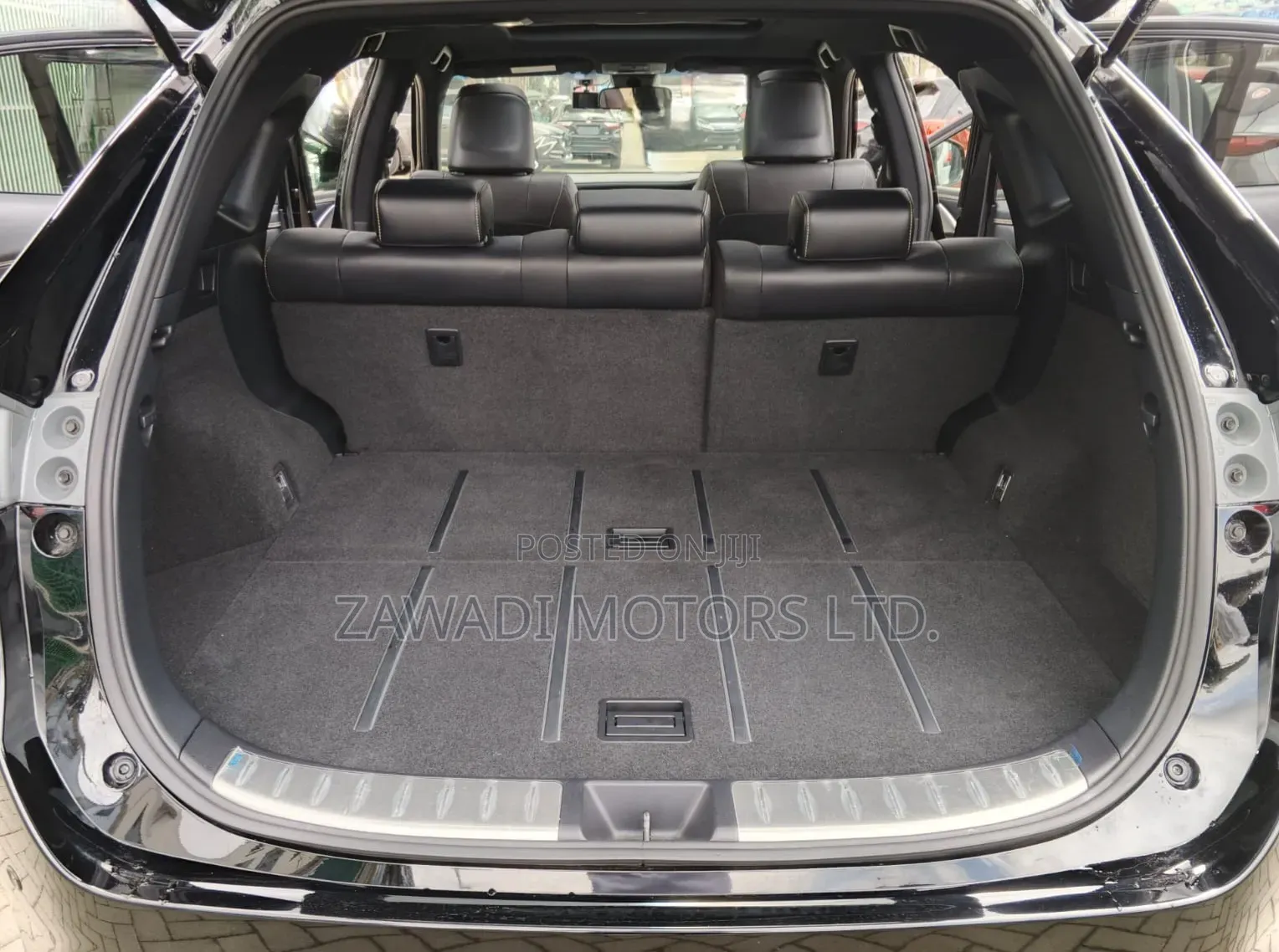Toyota Harrier 2.0 2019 Black