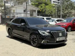 Toyota Crown 2016 Black