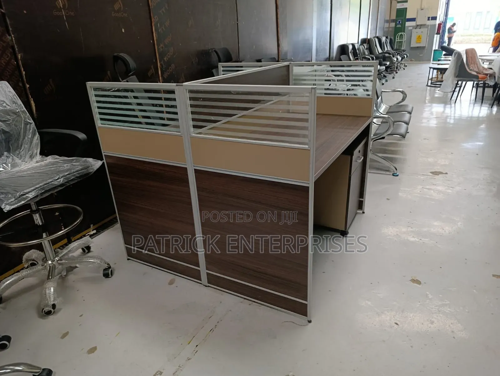 Executive Imported 4 Way Workstation