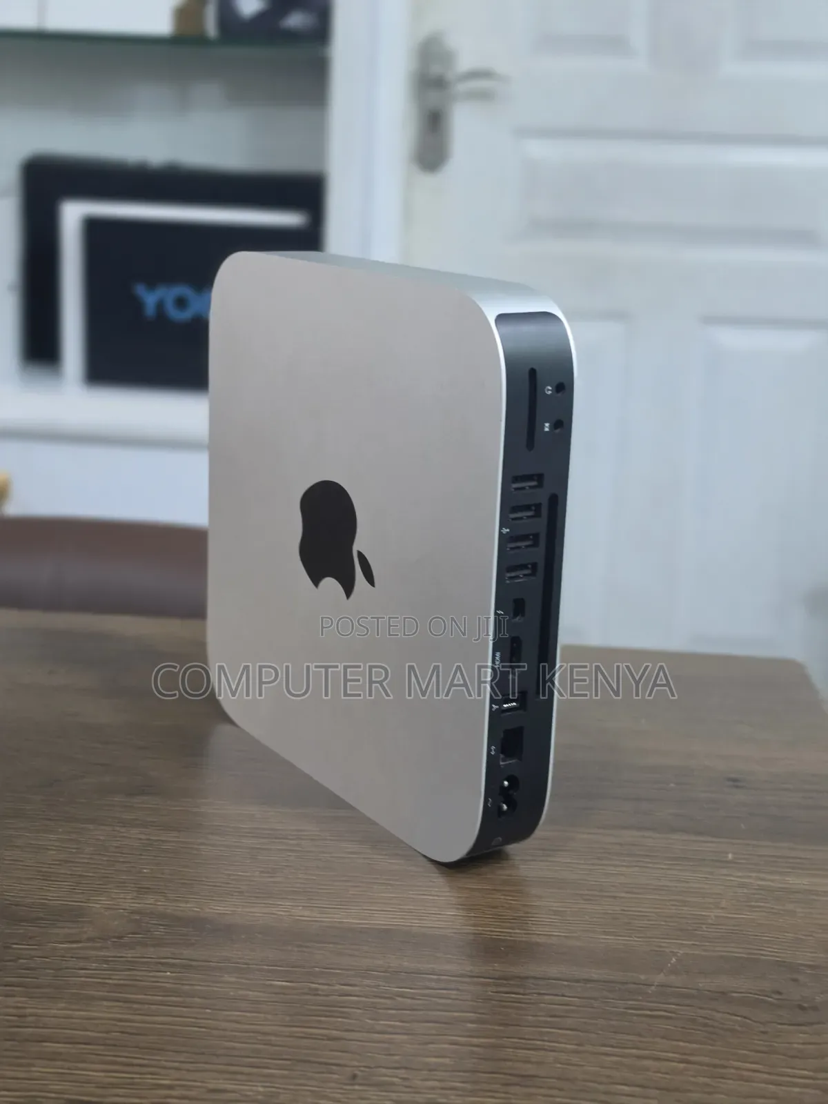 Desktop Computer Apple Mac Mini 8GB Intel Core i5 SSD 256GB