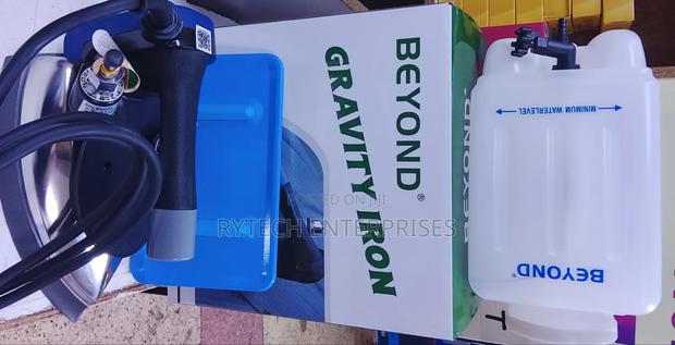 Beyond Gravity Steam Iron/Steam Iron - thumbnail 2