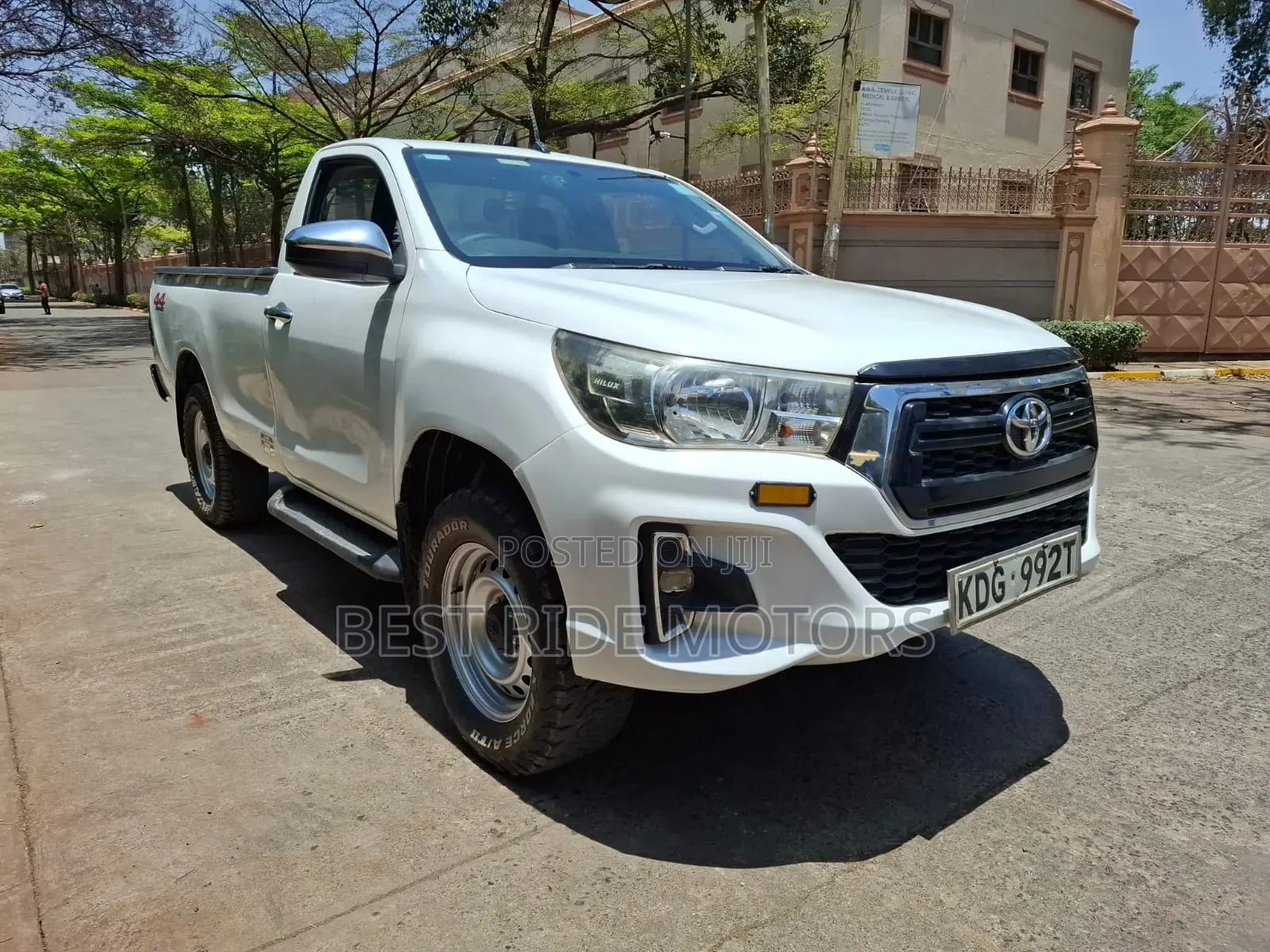 Toyota Hilux Revo Single Cab Deisel 2.8 AWD 2017 Pearl
