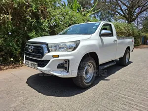Toyota Hilux Revo Single Cab Deisel 2.8 AWD 2017 Pearl