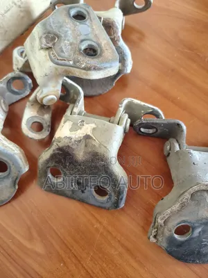 Landcriuser 79 Series Door Hinges