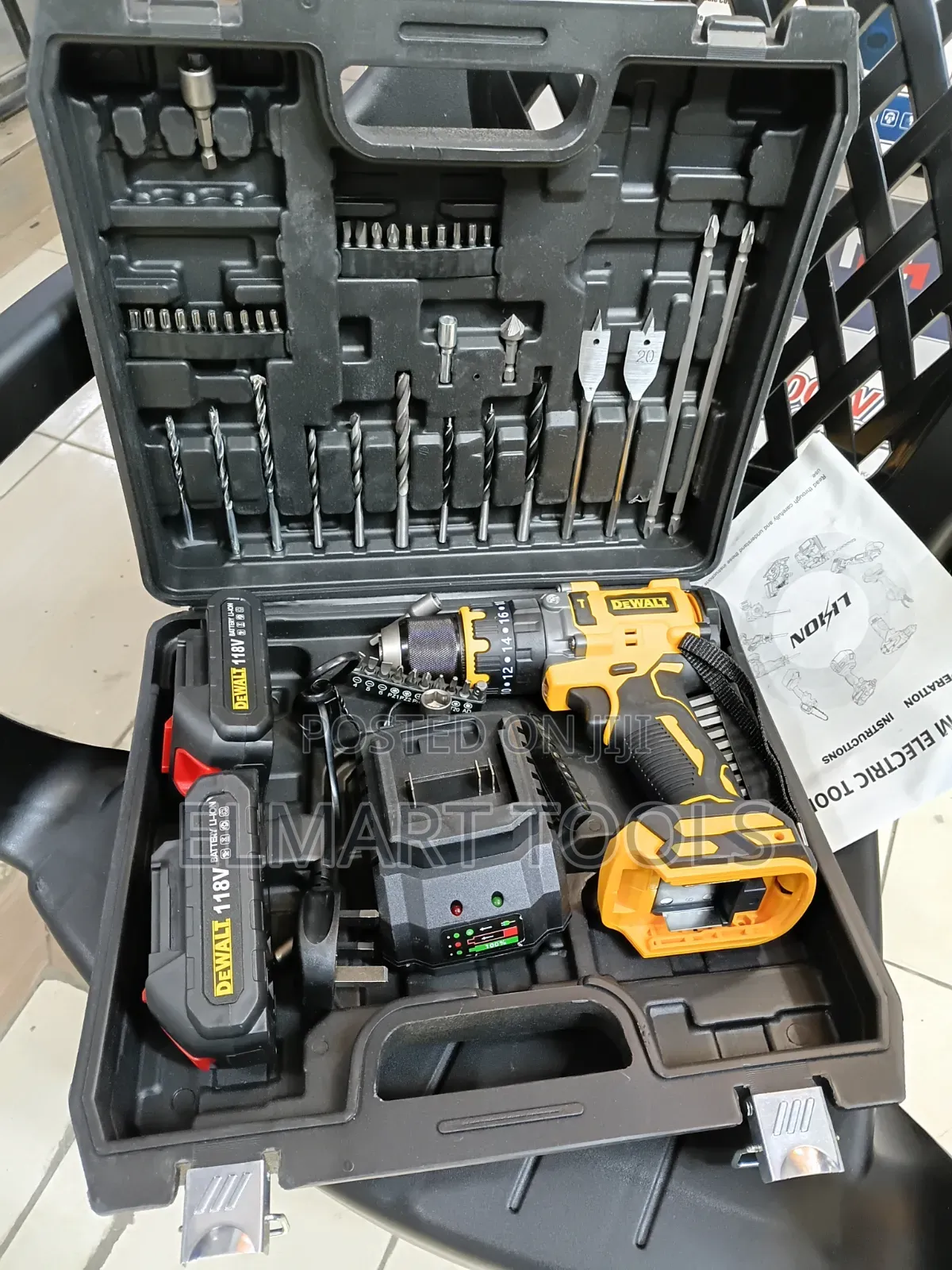 DeWalt 118V Cordless Hammer Drill and Accessory Set