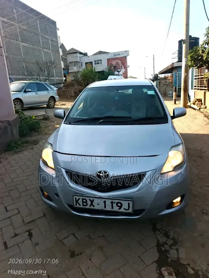 Toyota Belta 2008 Silver