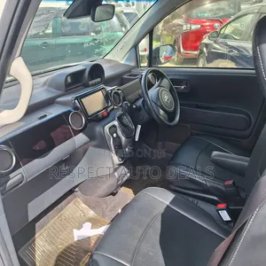 Toyota Spade 1.5 2019 Pearl
