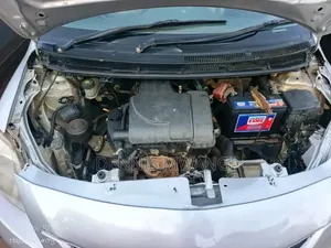 Toyota Belta 2008 Silver