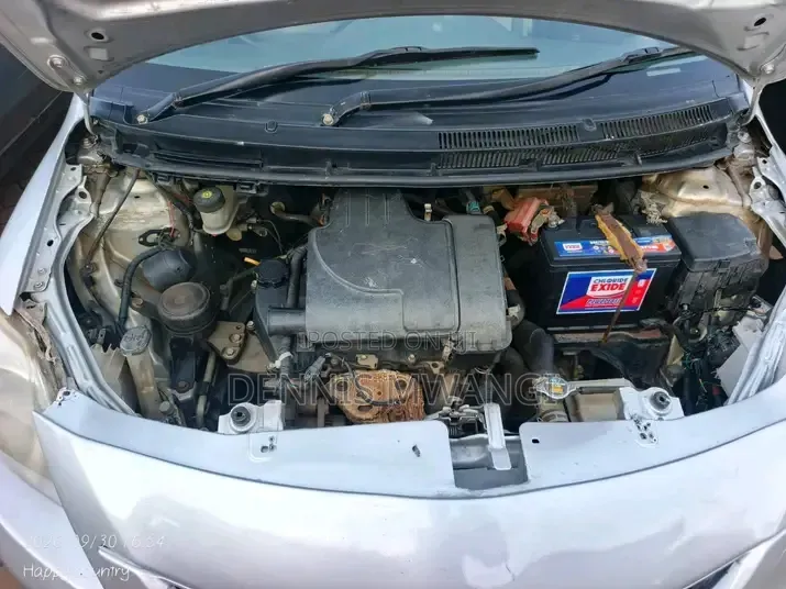 Toyota Belta 2008 Silver