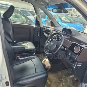 Toyota Spade 1.5 2019 Pearl