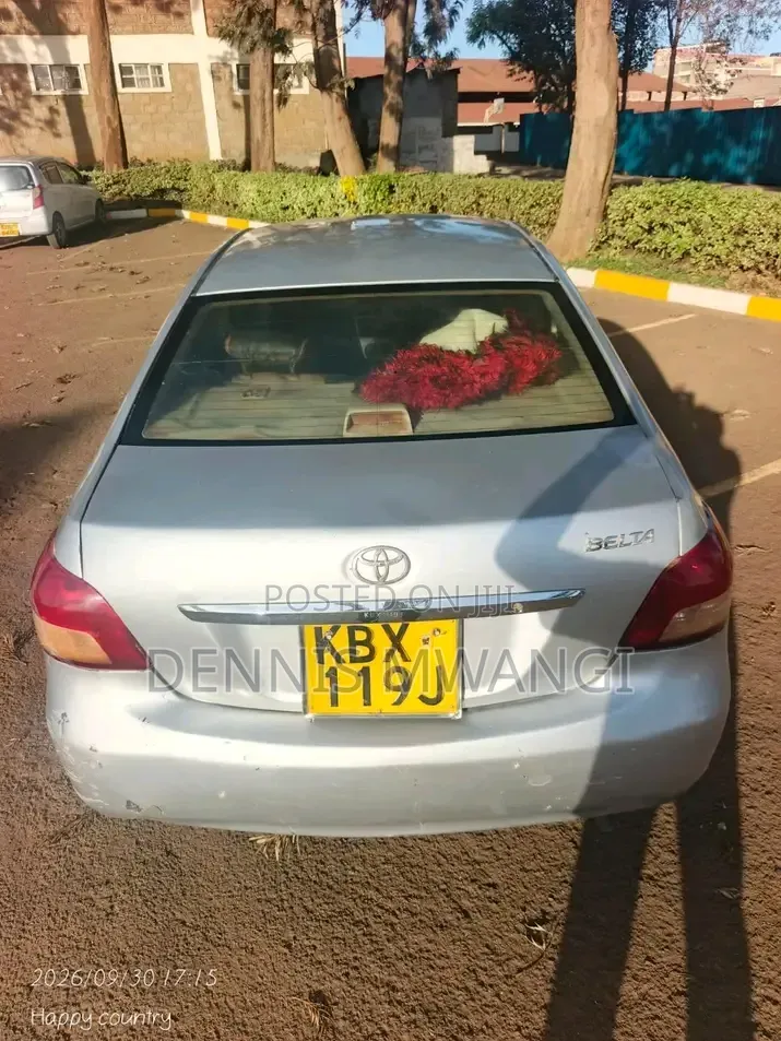 Toyota Belta 2008 Silver
