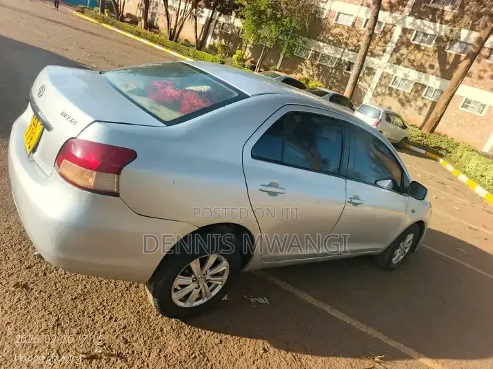 Toyota Belta 2008 Silver