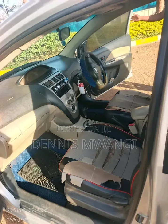 Toyota Belta 2008 Silver