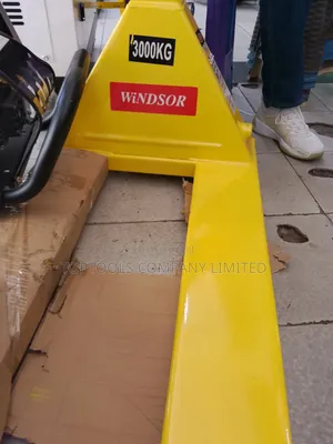 Hand Pallet Trolley Available in 3 Tonne