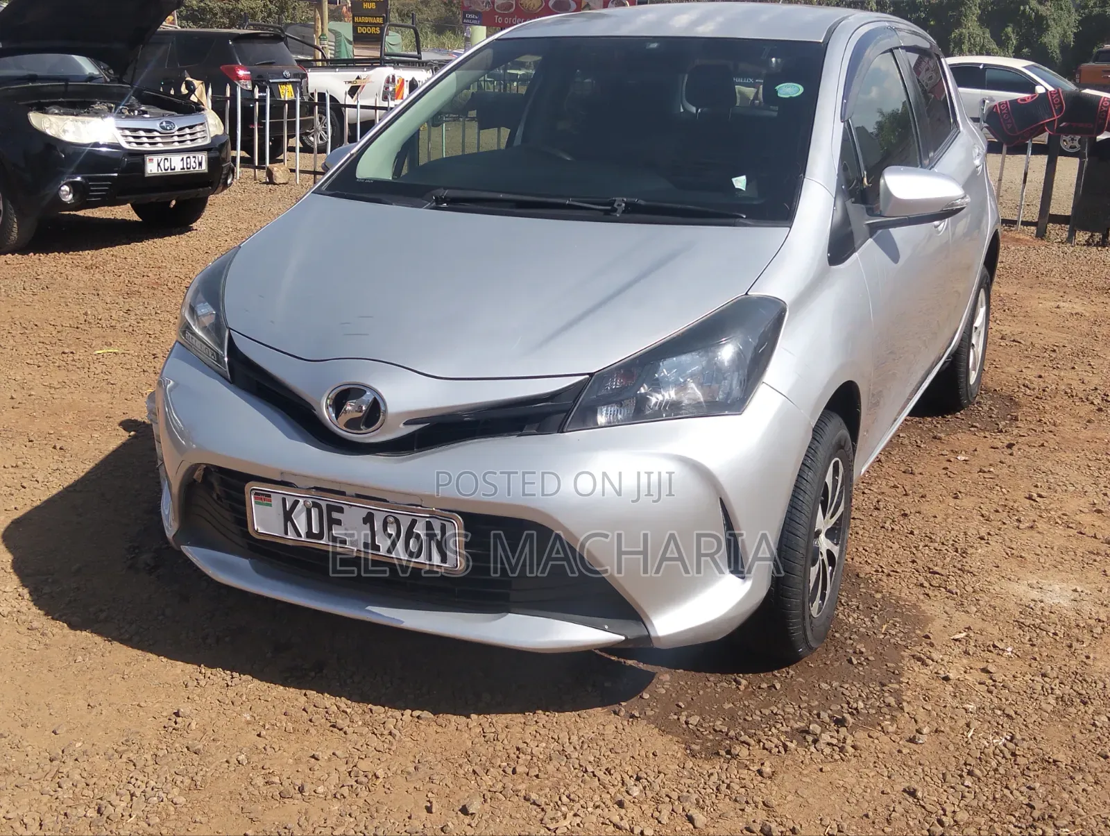 Toyota Vitz 2015 Silver