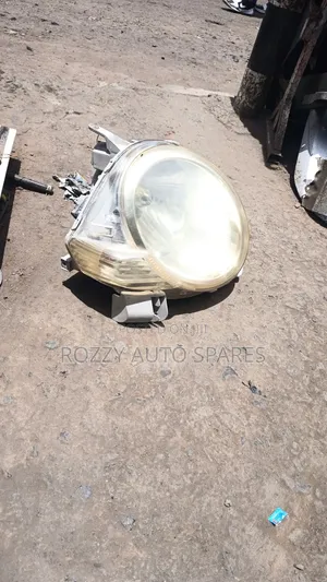 Sienta 2008 Headlight