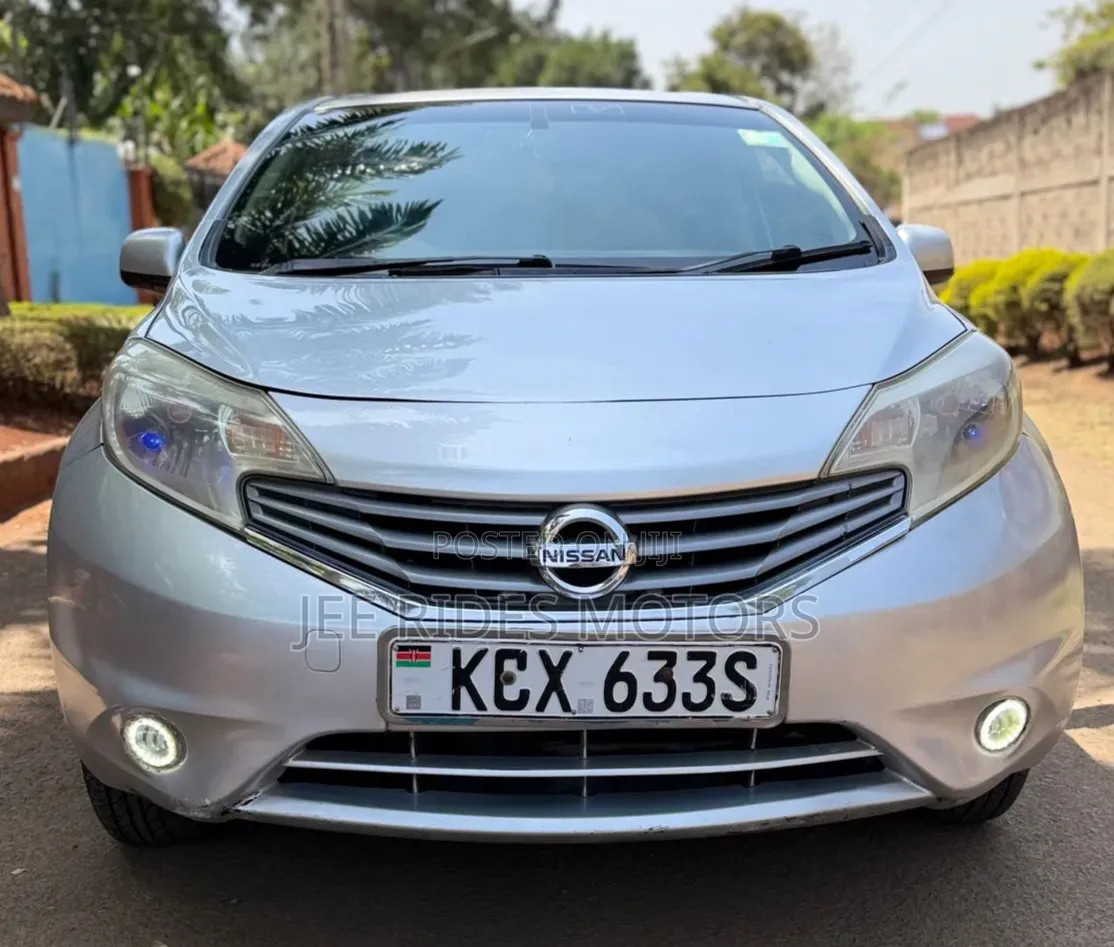 Nissan Note 2012 Silver