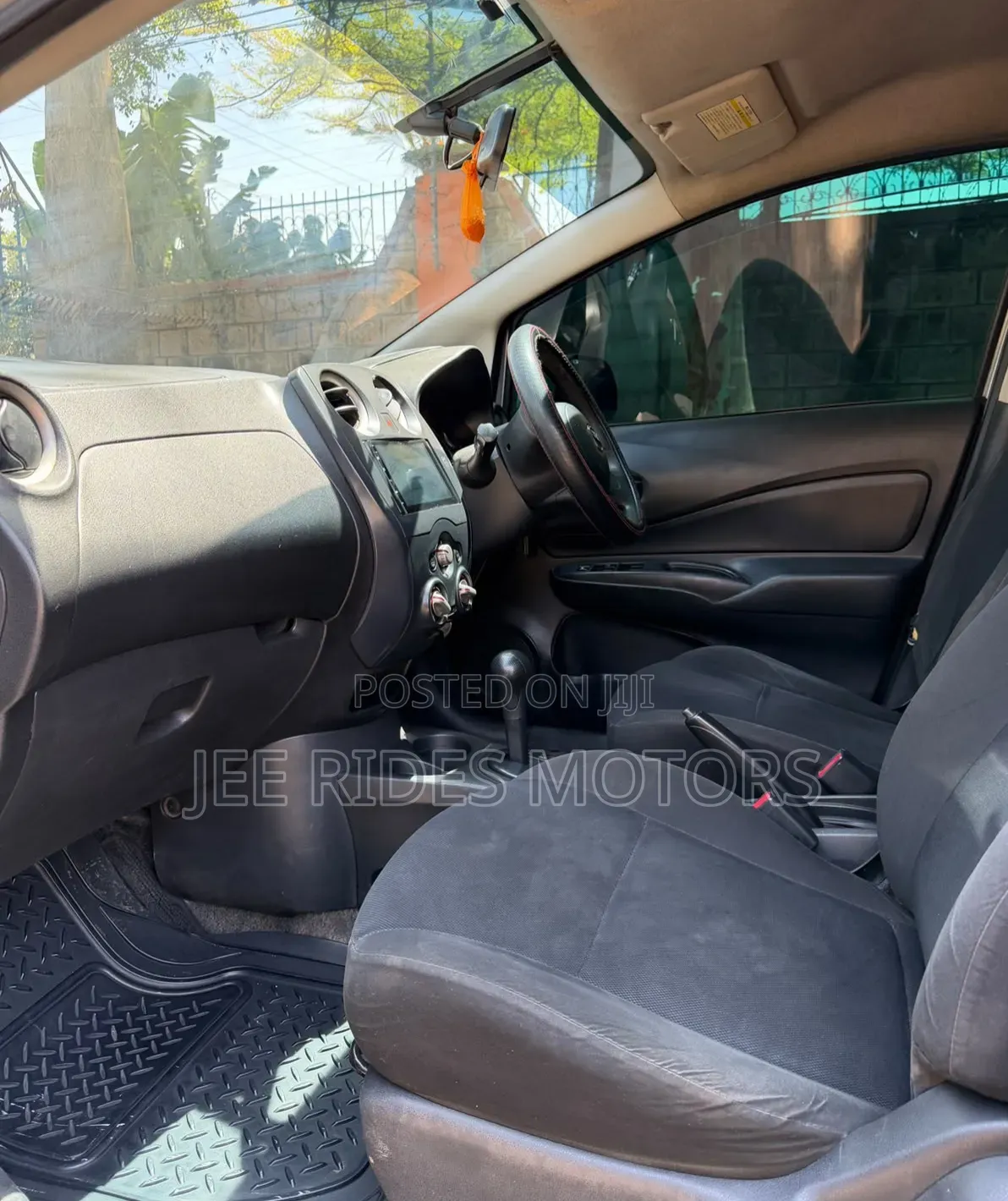 Nissan Note 2012 Silver