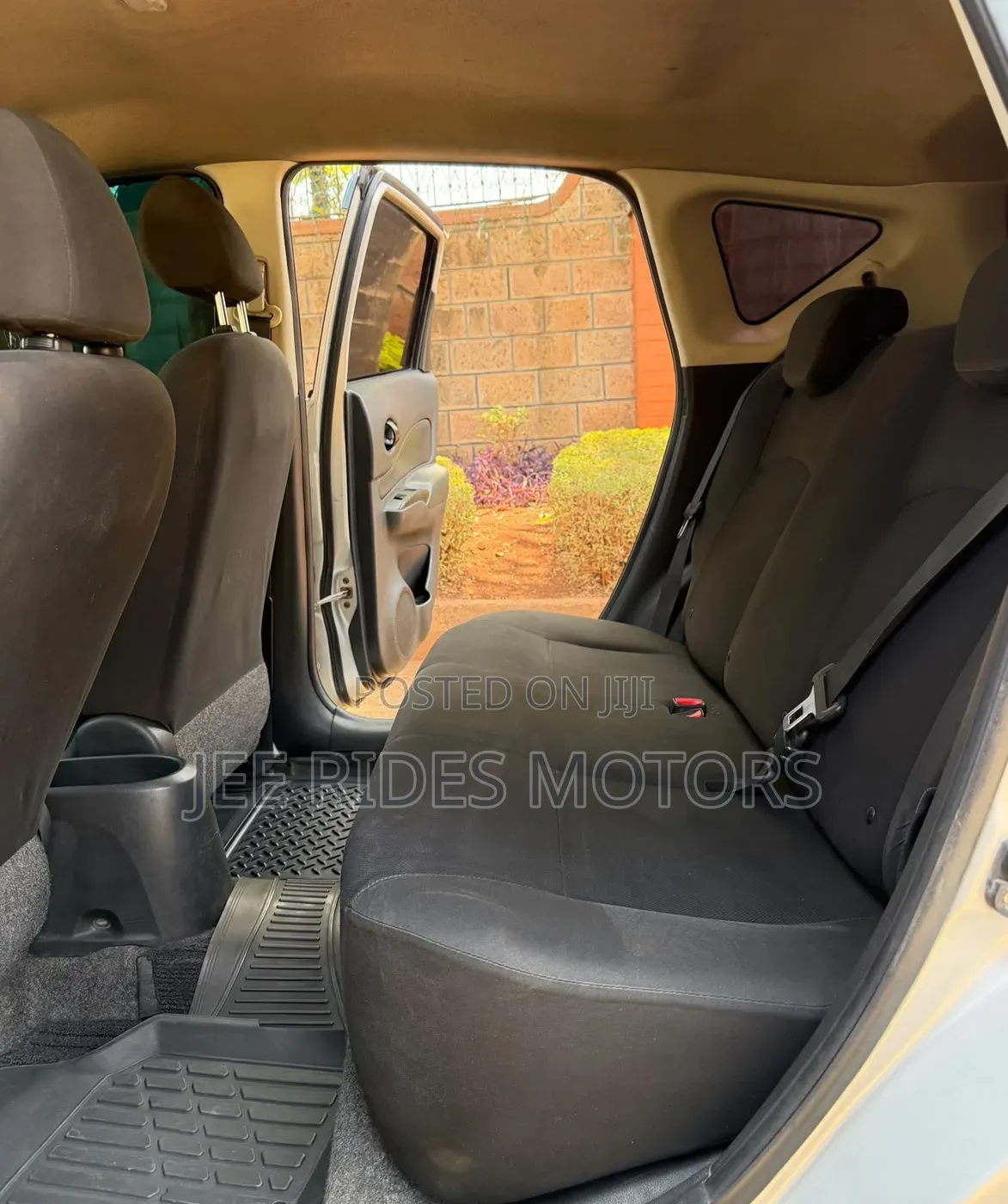Nissan Note 2012 Silver