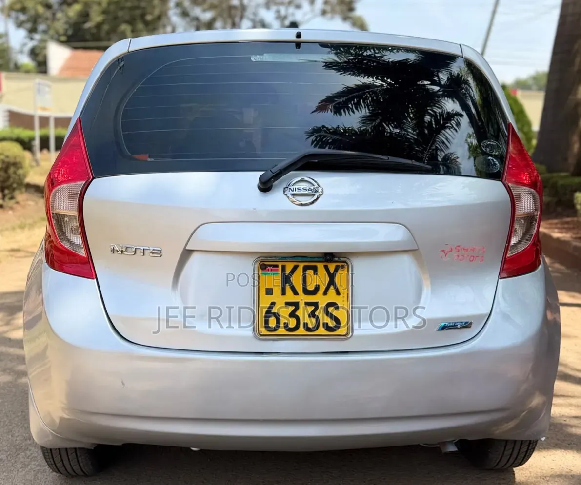 Nissan Note 2012 Silver