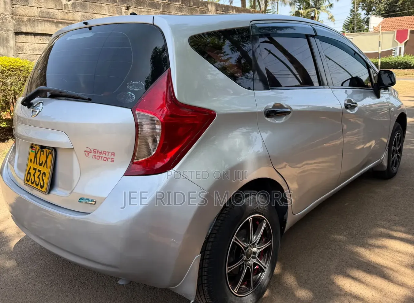 Nissan Note 2012 Silver