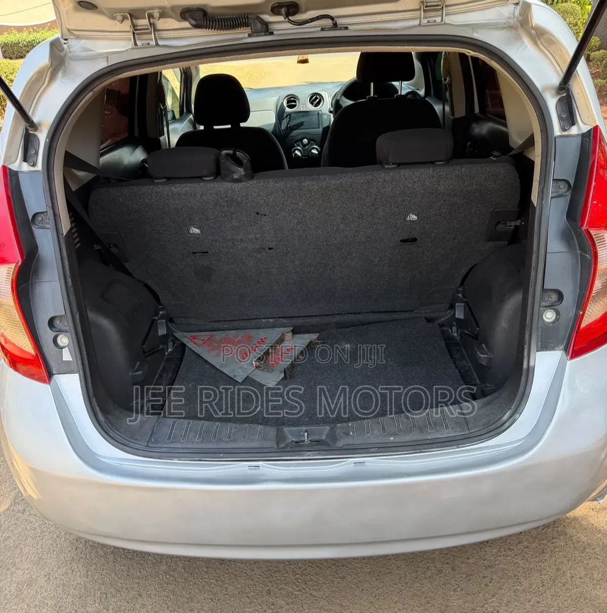 Nissan Note 2012 Silver