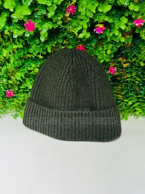 Green Warm Winter Beanie for Men Women – Ribbed Knitted Casual Hat