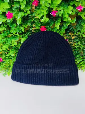 Navy Blue Trendy Urban Knit Beanie Cap – Comfortable All-Day Wear