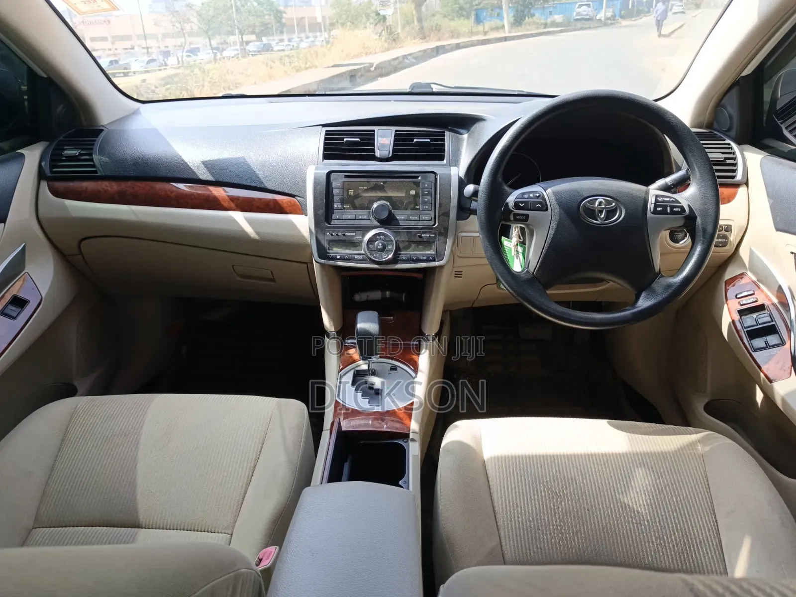 Toyota Premio 2014 White