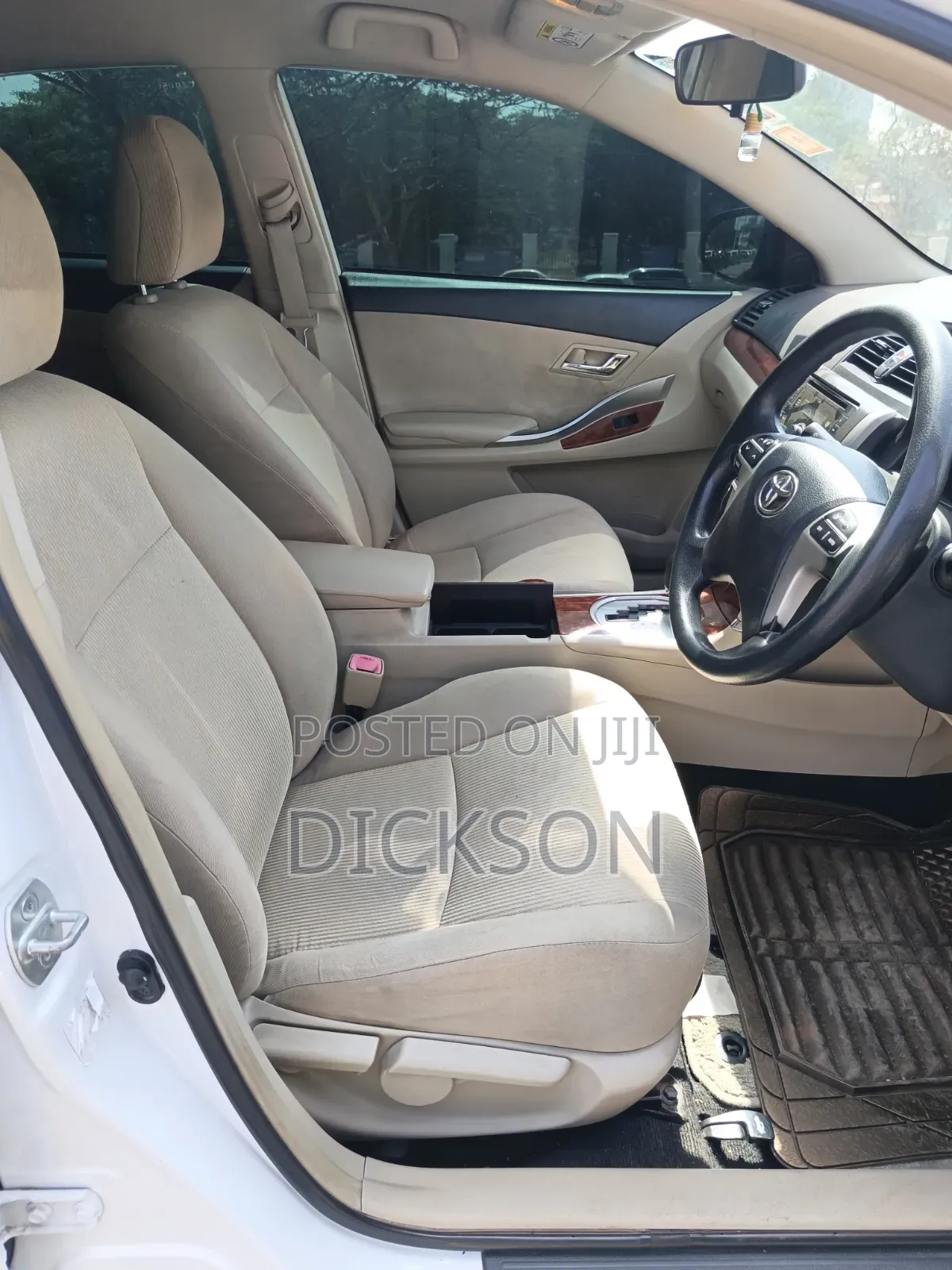 Toyota Premio 2014 White