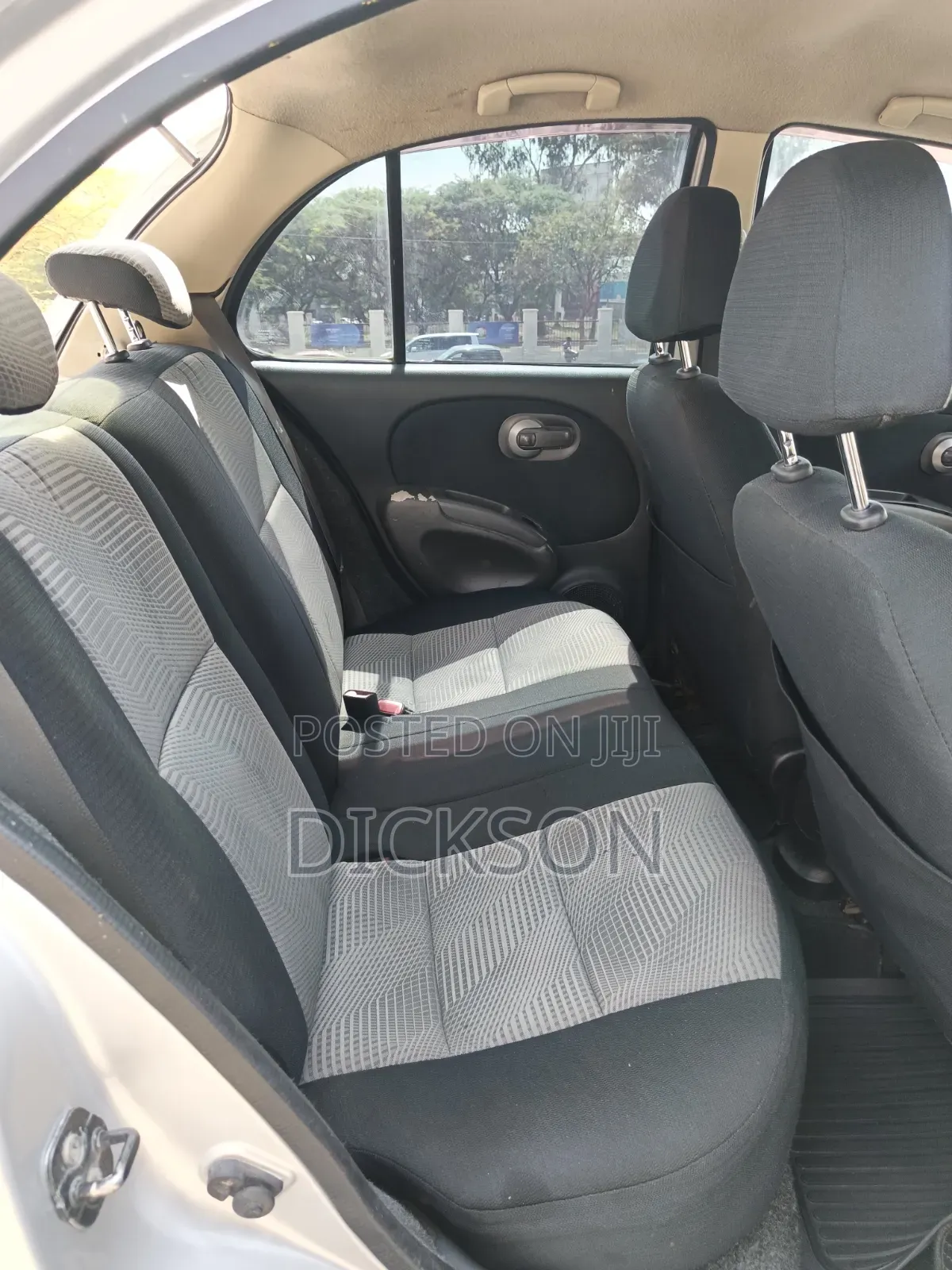 Nissan March 2009 Silver