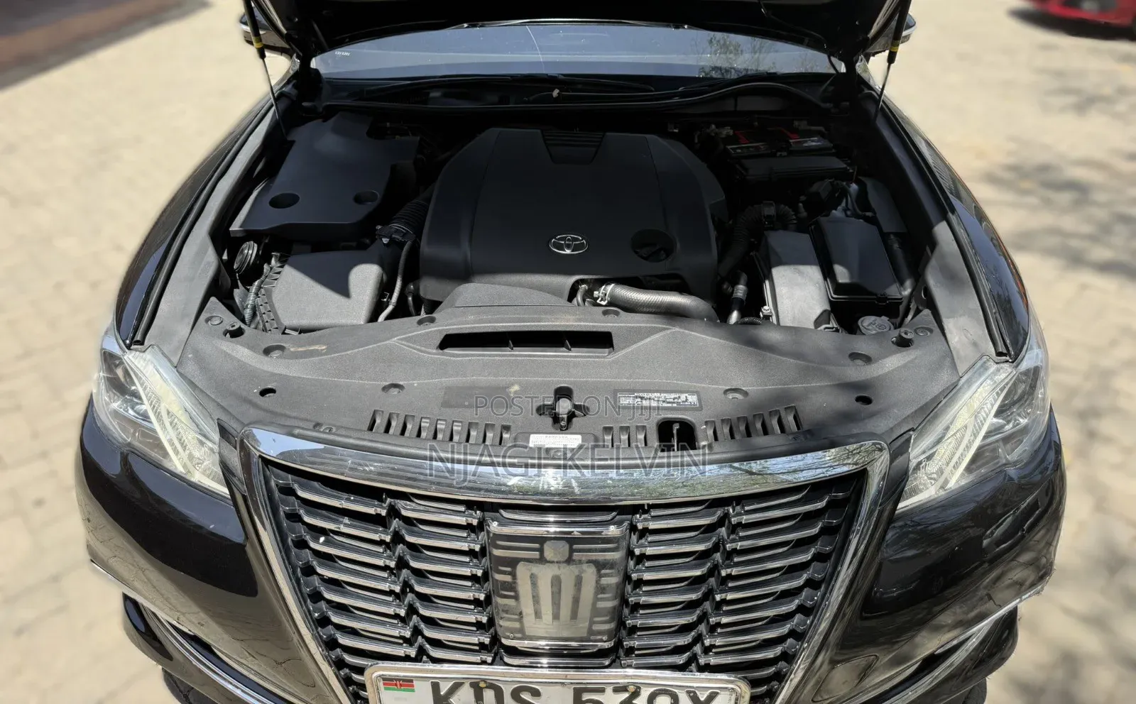 Toyota Crown 2016 Black