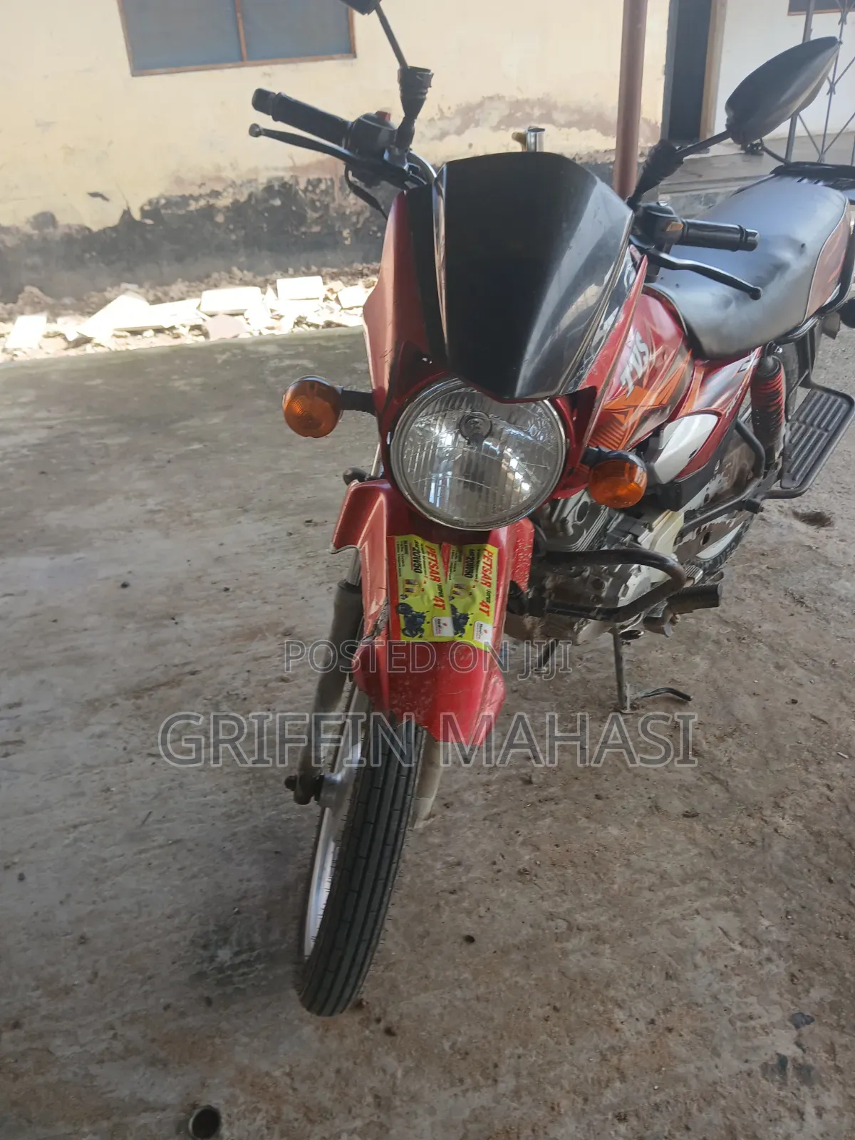 TVS HLX Plus ES 2024 Red