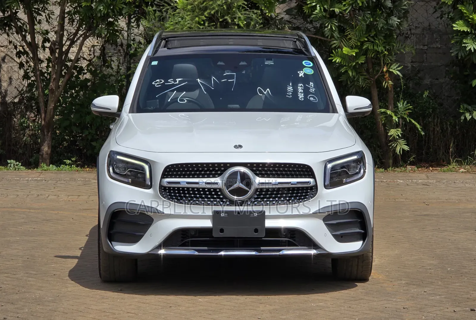 Mercedes-Benz GLB-Class GLB 200 d 2020 White