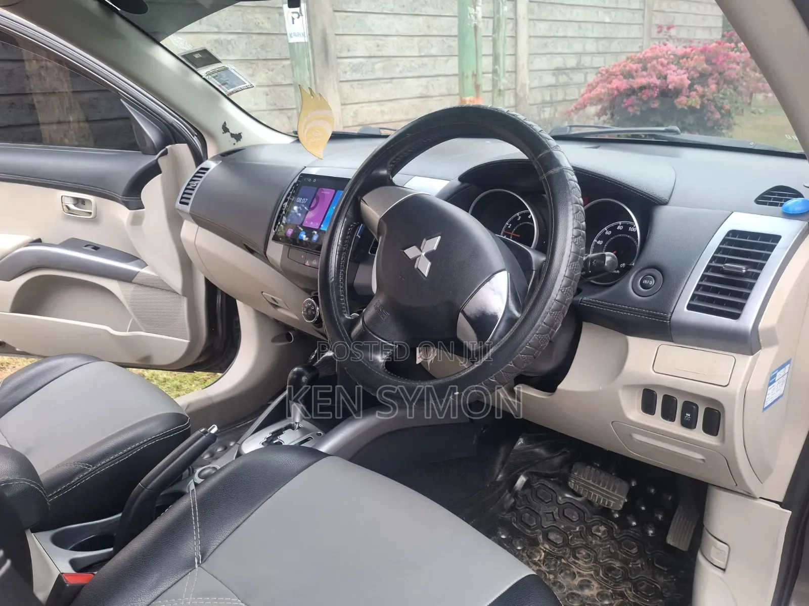 Mitsubishi Outlander ES 2012 Brown